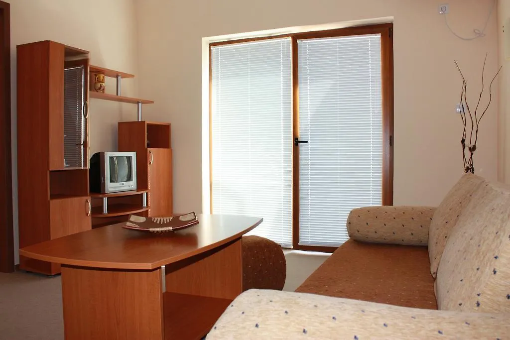 Hotel Milan Πριμόρσκο