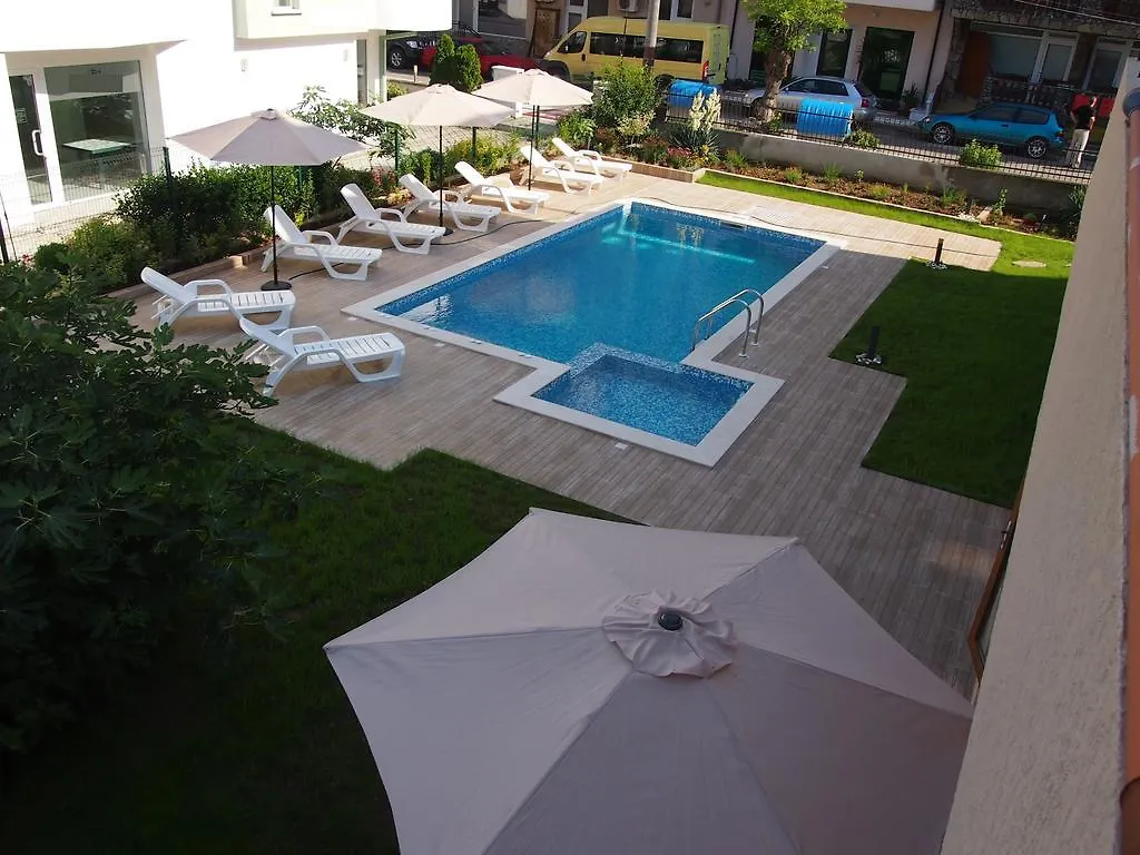 Hotel Milan Primorsko 2*,  Bulgaria